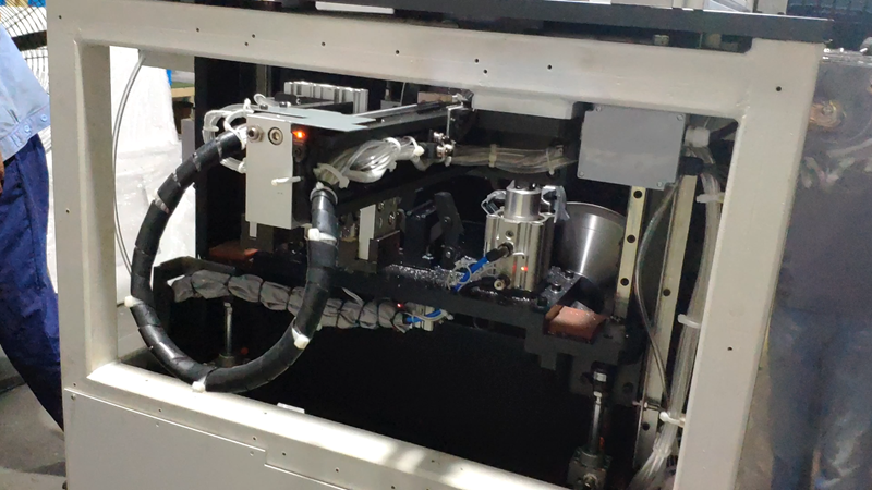 壓鑄件澆道切割用雙刀切割機(jī)